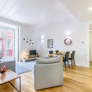 Appartamento Modern Flat In Downtown By Lovelystay, Lisbona