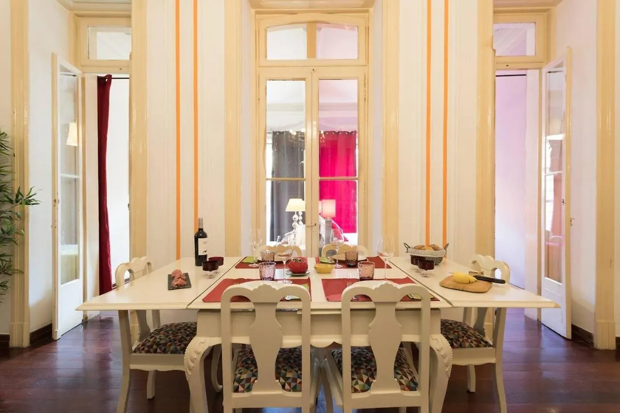 3 Bedroom, 2 Bathroom - Palma Residence Lisbon