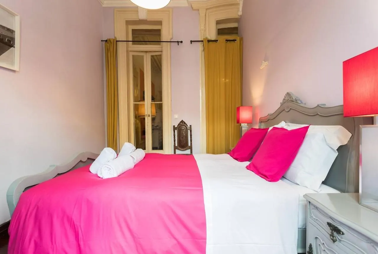 Apartment 3 Bedroom, 2 Bathroom - Palma Residence Lisbon