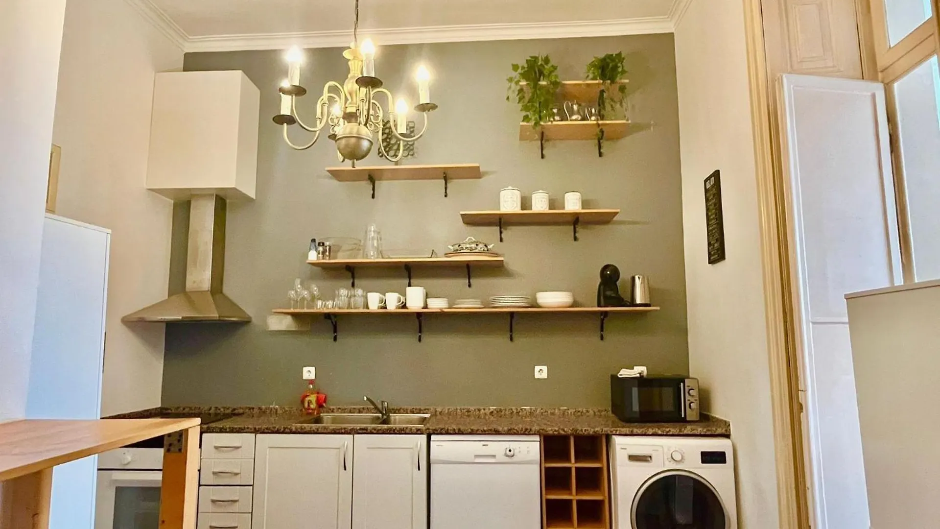 Apartment 3 Bedroom, 2 Bathroom - Palma Residence Lisbon Portugal