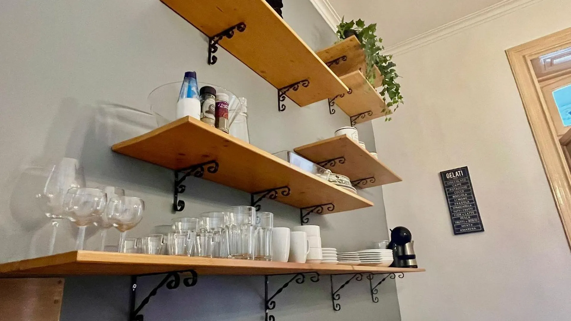 3 Bedroom, 2 Bathroom - Palma Residence Lisbon Apartment